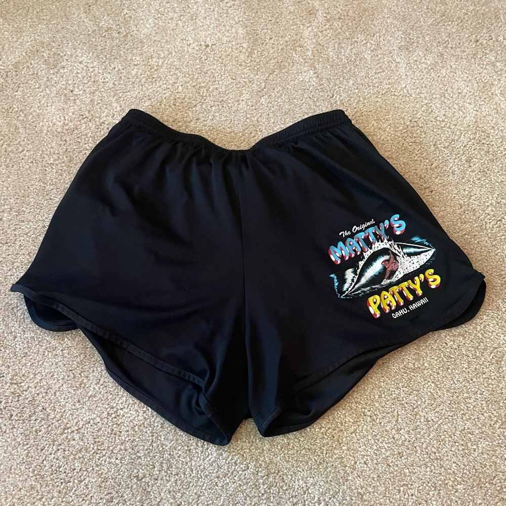 Men’s RVCA shorts.